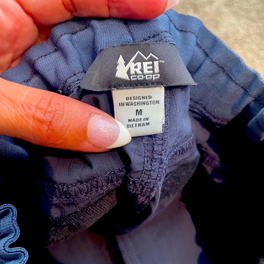 REI Medium ski or winter pants